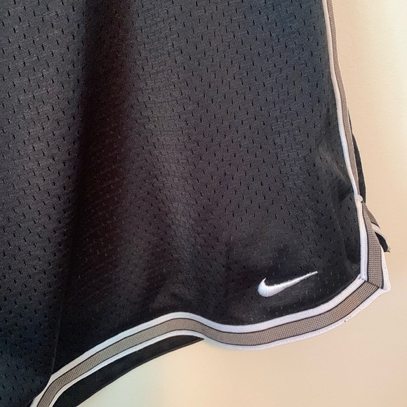 Nike Vintage Y2K Mesh Swoosh Men’s Basketball Shorts Size Large - Picture 2 of 7